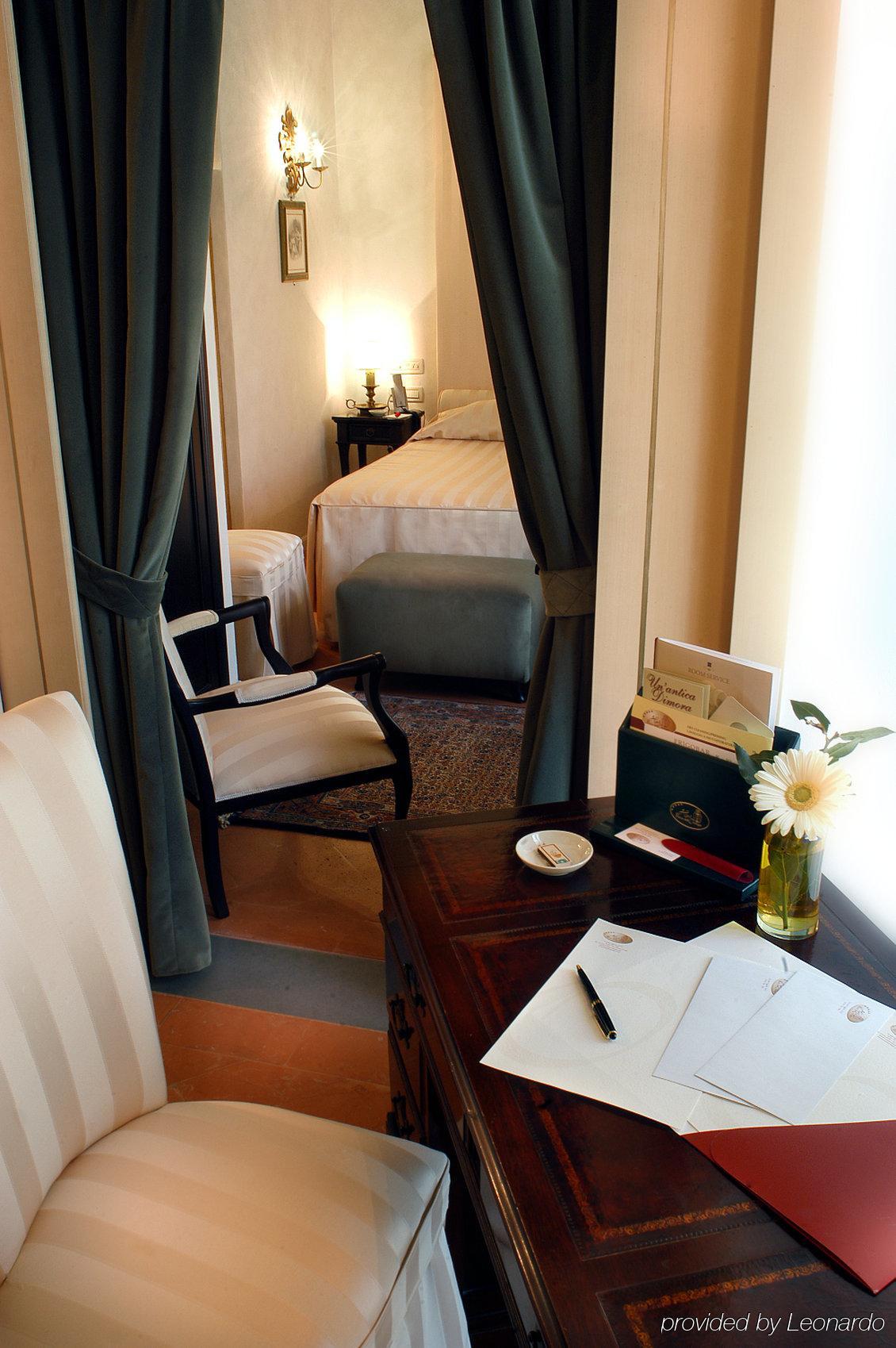 Hotel Relais Dell'Orologio Pisa Kamer foto