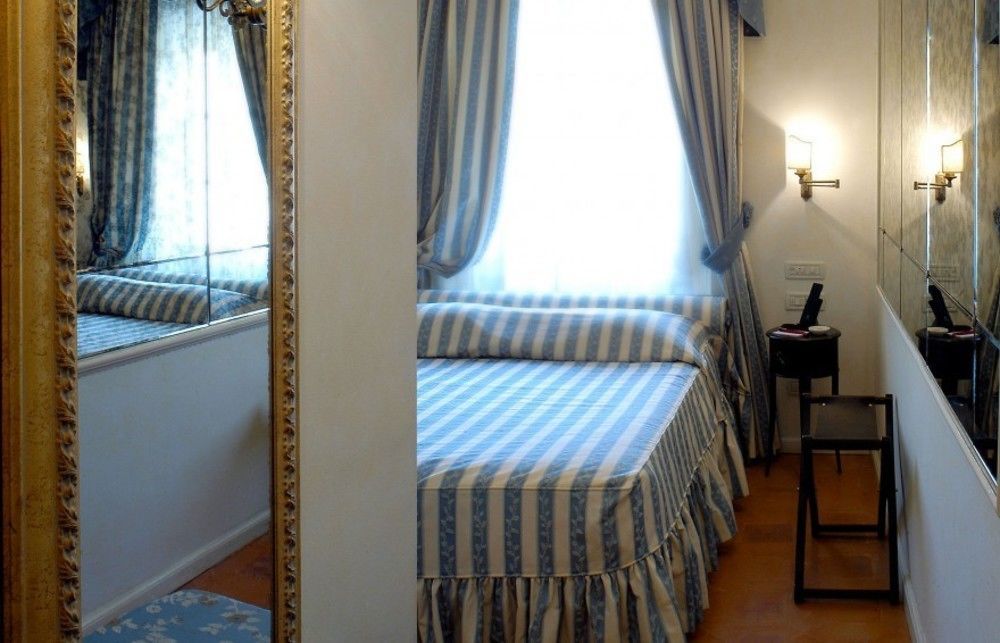Hotel Relais Dell'Orologio Pisa Buitenkant foto